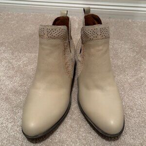Never worn, 100% leather boots - size 10